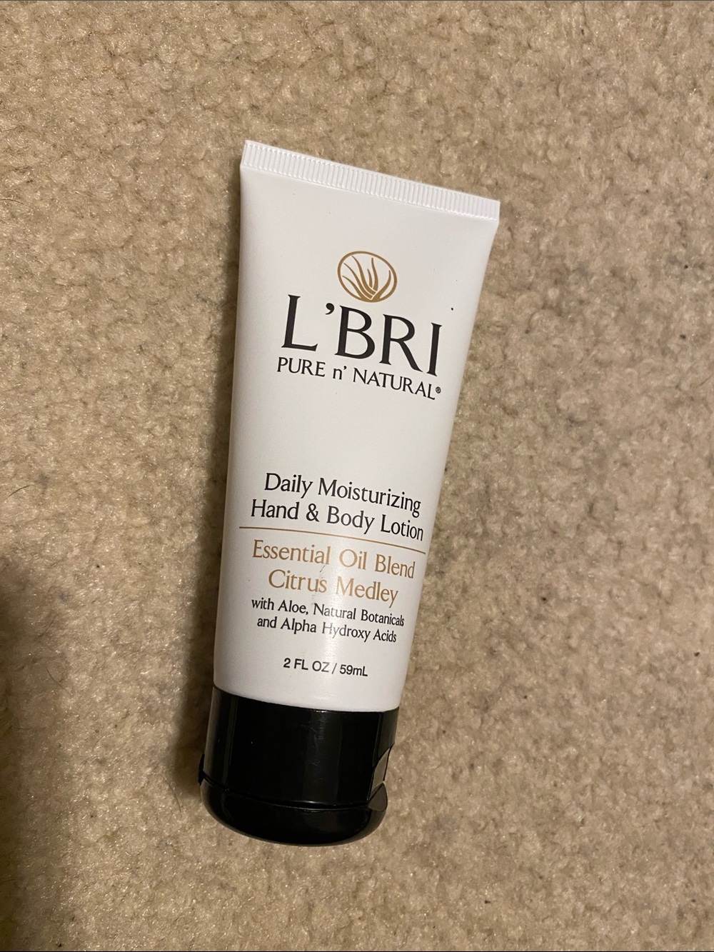 Citrus Medley Body Wash in White Packaging - Picture 4 of 5